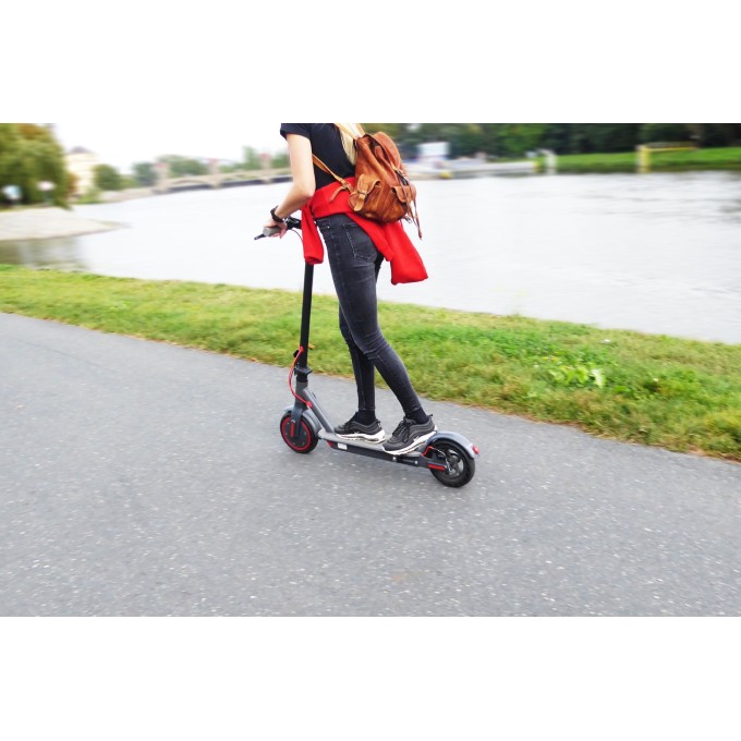 Električni romobil AERIUM AOVO PRO crni